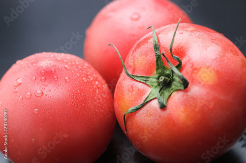 みずみずしいトマトの写真 Stock 写真 Adobe Stock