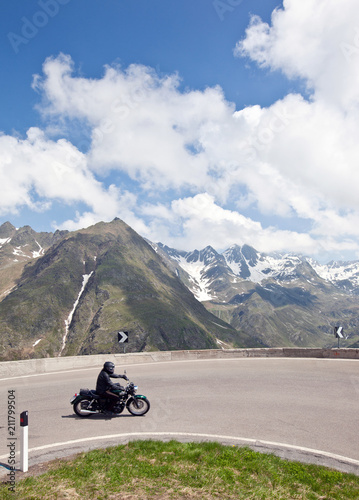 Obraz Dibond Motocykliści na Timmelsjoch, Południowy Tyrol