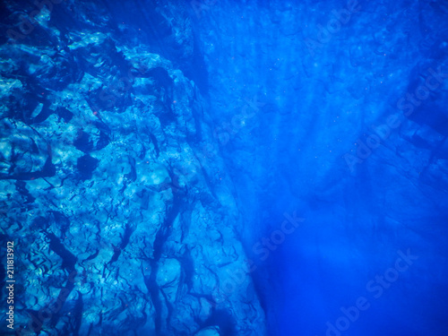 Fotomural Lagoon mysterious, beautiful lagoon of transparent waters of turquoise blue, loc