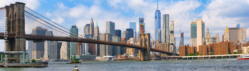 Zdjęcie XXL Zawieszenie mostu Brooklyn Bridge na Dolnym Manhattanie i Brooklynie. Nowy Jork, USA.