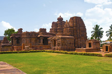 Kasi Visvesvara Temple With The Mallikarjuna Temple To The Left, Pattadakal Temple Complex, Pattadakal, Karnataka
