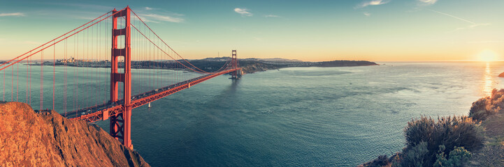 Fototapete - Golden Gate bridge sunset, San Francisco California 