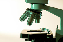 Light Microscope Objective Lenses