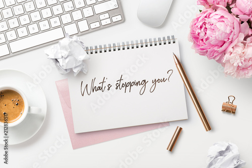 Cuadros en Lienzo What's stopping you - business concept