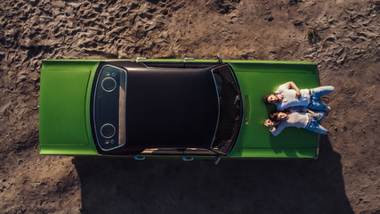 Wall Mural - Couple with retro car