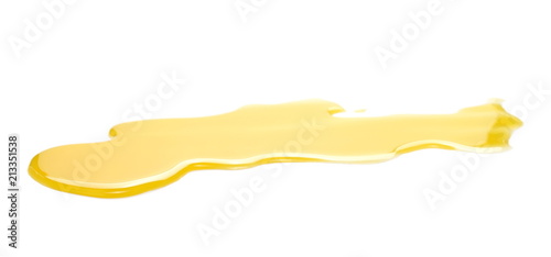 Fotomural Puddle of orange juice isolated on white background, clipping path