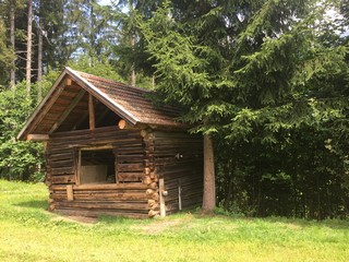 Wall Mural - alte Hütte im Wald