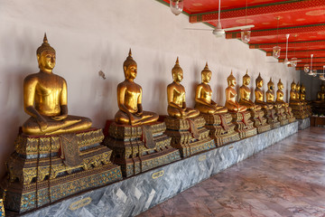 Wall Mural - Golden Buddha of Wat Pho temple in Bangkok