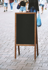 Wall Mural - blank blackboard chalkboard advertising sign board or customer stopper