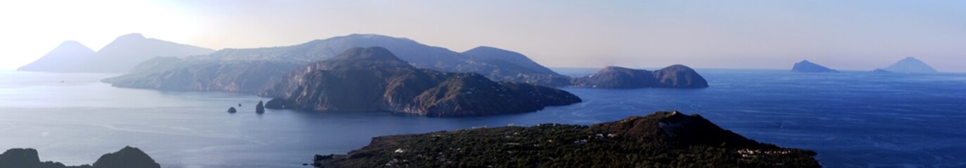 les îles éoliennes vue depuis vulcano