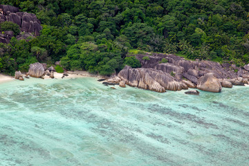 Canvas Print - Luftaufnahme der Anse Source d'Argent auf La Digue, Seychellen.