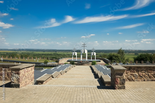 Fotografia Large white monument in the Hungarian Cemetery