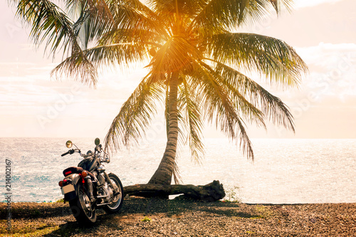Summer, a motorcycle trip to the sea and palm trees © Serge Touch