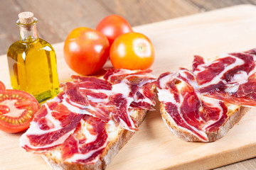 Wall Mural - Bread with tomato and ham