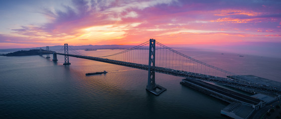 Fototapete - San Francisco-Oakland Bay Bridge at Sunrise