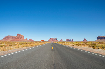 Straße im Monument Valley