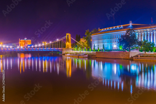  Fototapeta most Grunwaldzki   nocny-widok-na-most-grunwaldzki-we-wroclawiu