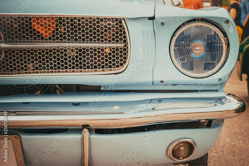 Plakaty w stylach dekoracyjnych headlight-lamp-of-vintage-car-vehicles-vintage-classic-style-retro-film-color-filter-effect