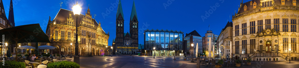 bremen historic city germany in the evening high definition panorama - obrazy, fototapety, plakaty 