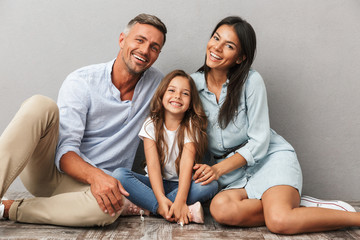 Poster - Portrait of a happy family