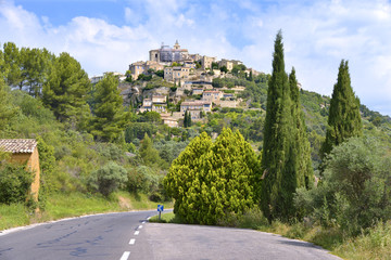 Wall Mural - Village of Gordes on a hill, commune in the Vaucluse département in the Provence-Alpes-Côte d'Azur region in southeastern France