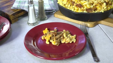 Poster - Serving macaroni and cheese with beef