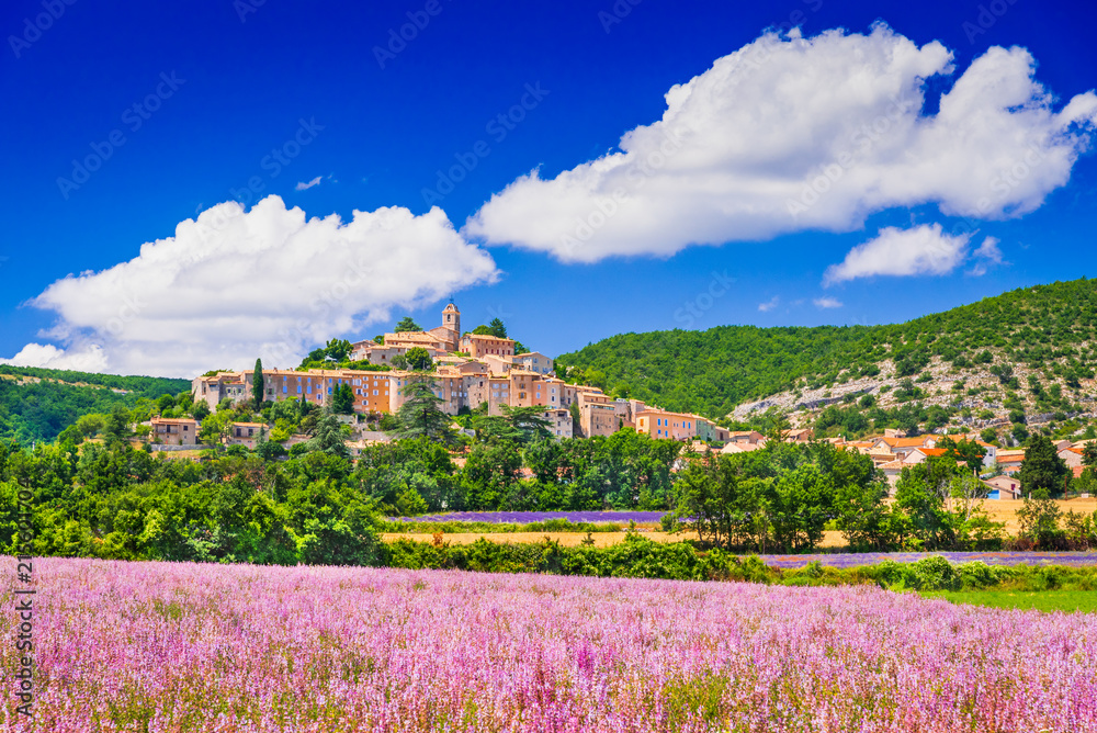 Banon hilltop village in Provence, France - obrazy, fototapety, plakaty 