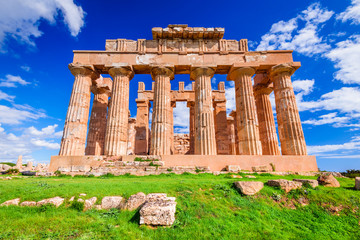 Wall Mural - Selinunte, Temple of Hera - Sicily, Italy