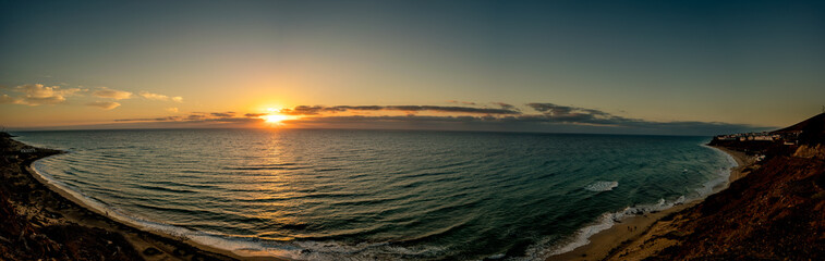 Poster - Panorama of Sunset at sea shore