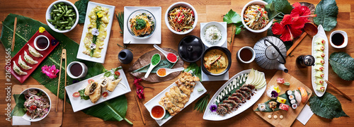 Fotomural Top angle shot of traditional Japanese food dishes