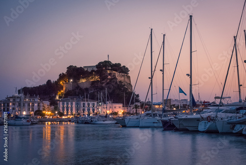 Εκτύπωση καμβά  Denia Marina at sunset, with the famous medieval castle on the background