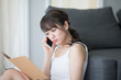 © hanack - スマホ・女性