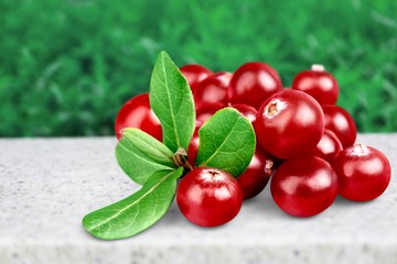 Wall Mural - Red cranberries isolated on background