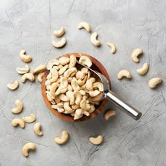 Poster - Bowl of cashew nuts