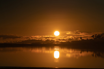 Canvas Print - Golden glow of sunrise