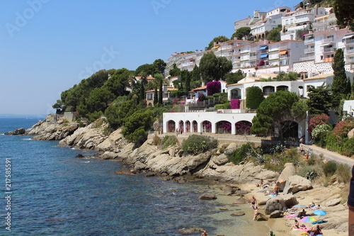 Paysage Front De Mer Ou De La Cote Roses Espagne Buy This Stock