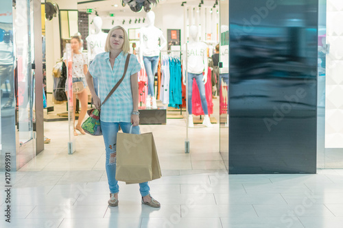 womens shopping stores
