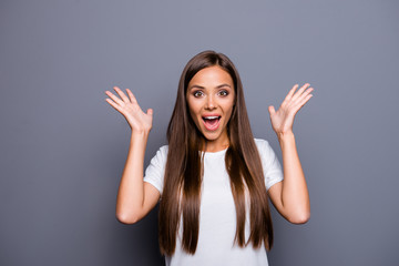 Poster - Image of excited screaming young woman standing  isolated on gra