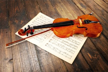 Sticker - Violin And Musical Notes on desk