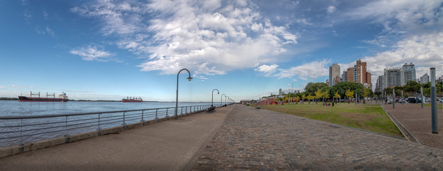 Canvas Print - Panoramic view of Parana River Promenade - Rosario, Santa Fe, Argentina