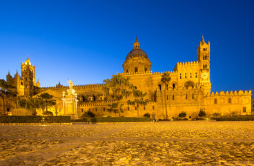 Poster - The Cathedral of Palermo at night, Italy