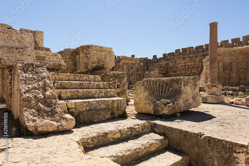 Photographie Great court of the Roman temple of Jupiter, Baalbec heritage site, Lebanon