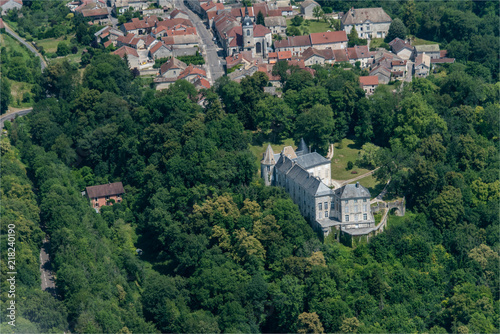 Fotografia vue aérienne du château de Reynel dans la Marne en France
