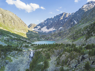 Wall Mural - Kuiguk valley. Lake and waterfall. Altai mountains landscape