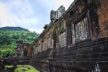 Wall Mural - Vat Phou is a ruined Khmer Hindu temple complex in southern Laos. Champasak/Laos PDR.