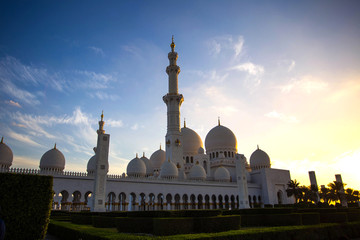 Wall Mural - Sheikh Zayed Grand Mosque in Abu Dhabi.