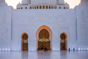 Wall Mural - Sheikh Zayed Grand Mosque in Abu Dhabi.