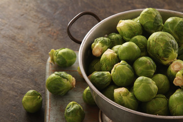 Wall Mural - peeled brussel sprouts