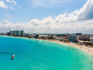 Wall Mural - Aerial view of Zona Hotelera Cancún, Mexico