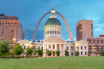 Wall Mural - Kiener Park and the Gateway Arch